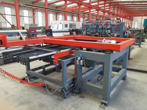 wire mesh cable tray welding machine
