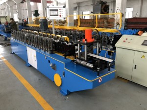 shutter door roll forming machine