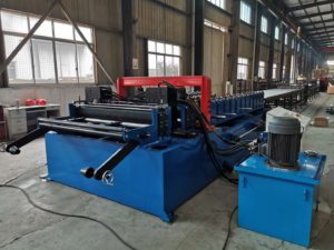 Purification-board-roll-forming-machine