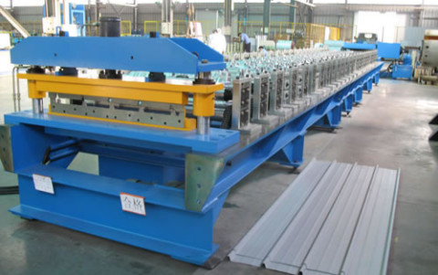 roof panel roll forming machine